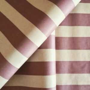 Pliego de papel seda rayado uva para packaging y envoltorios de regalería